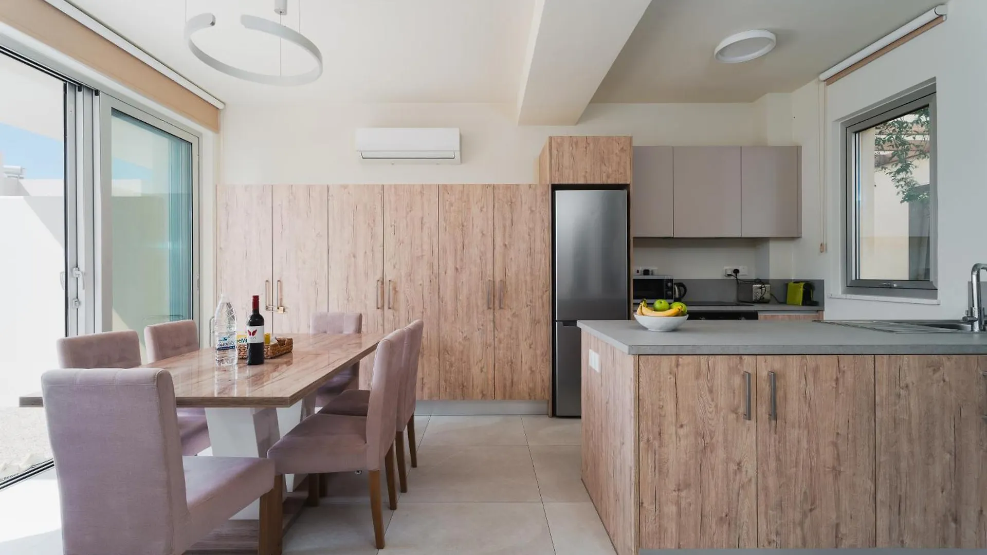New 2Br Townhouse In Luxury Resort Pool & Beach Protaras Apartment
