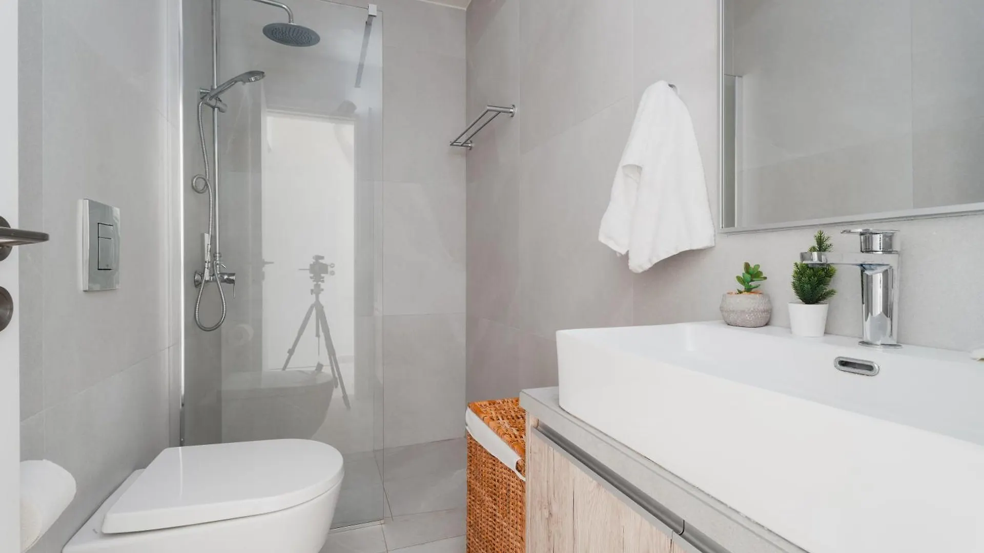 New 2Br Townhouse In Luxury Resort Pool & Beach Protaras